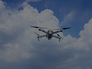 為了使無人機(jī)系統(tǒng)（UAS）能夠在空域中運(yùn)行，需要高度可靠的設(shè)備和方法